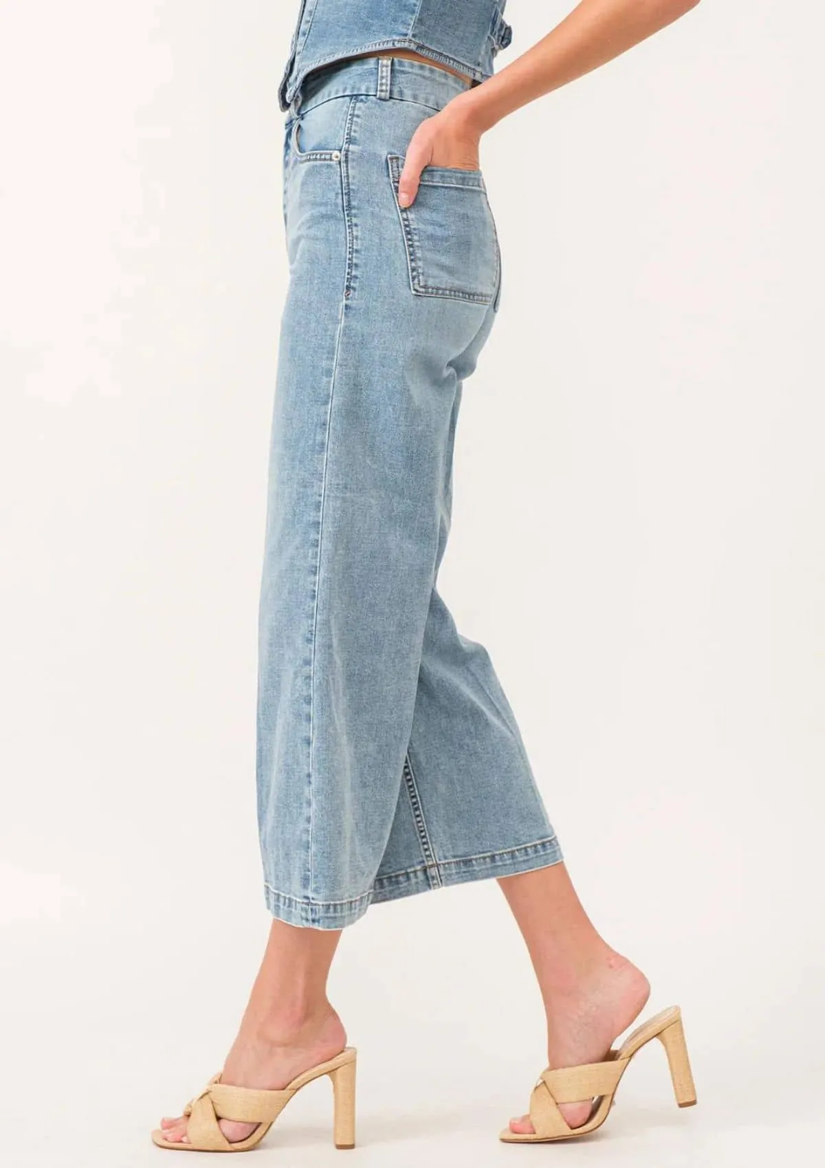 Audrey Super High Rise Cropped Jeans - Shelby Chambray