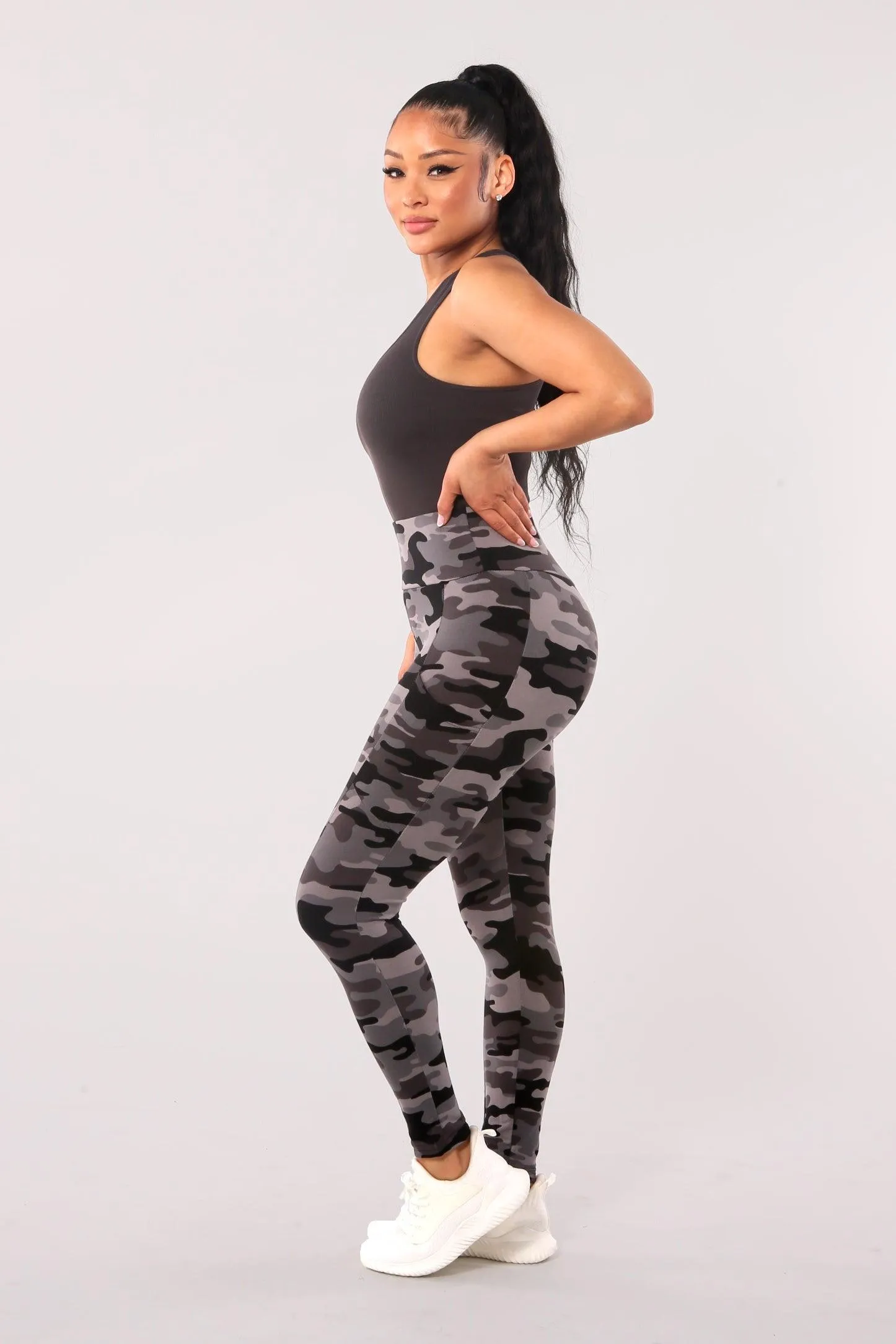 High Waist Fleece Lined Leggings With Side Pockets - Black & Gray Camo