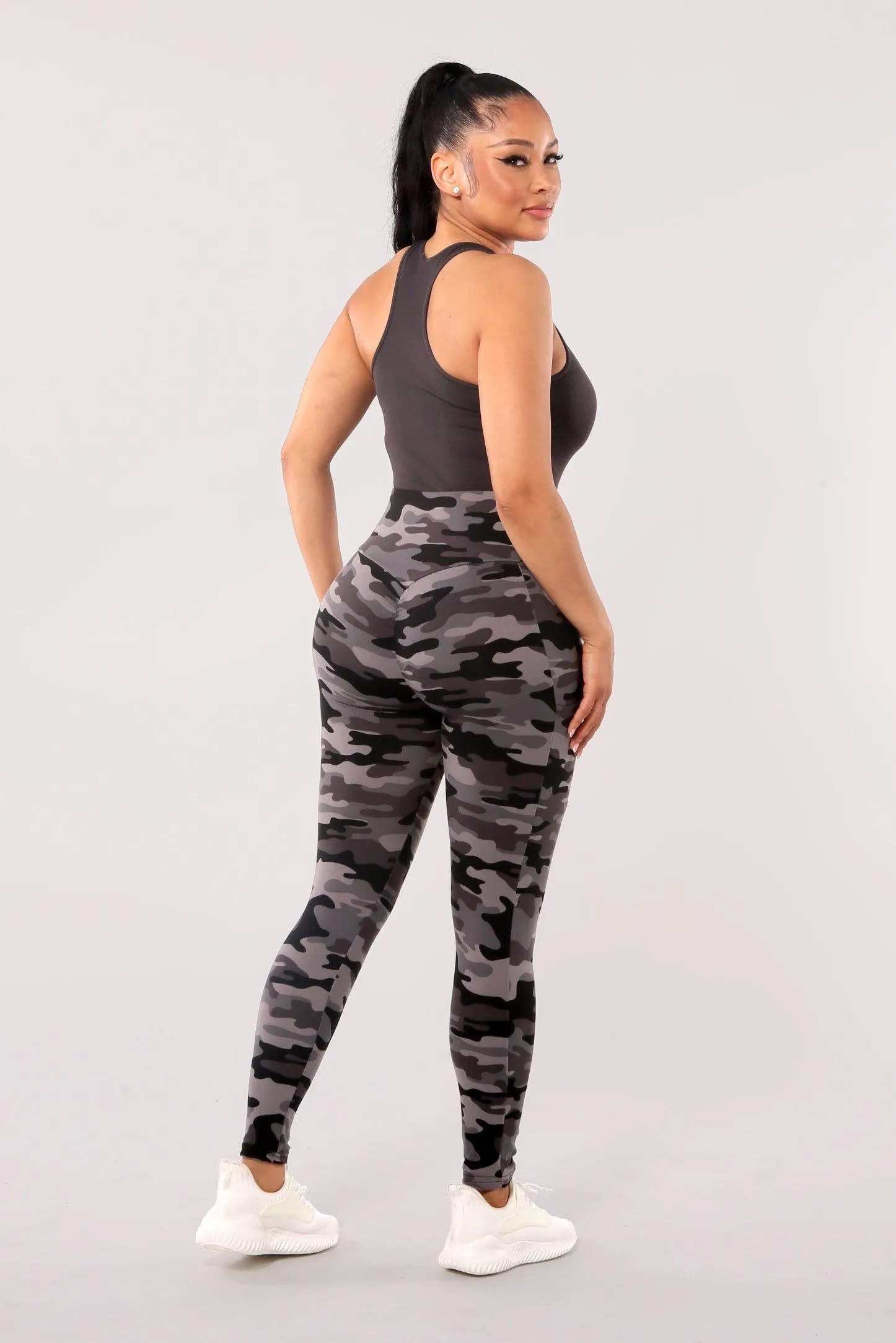 High Waist Fleece Lined Leggings With Side Pockets - Black & Gray Camo