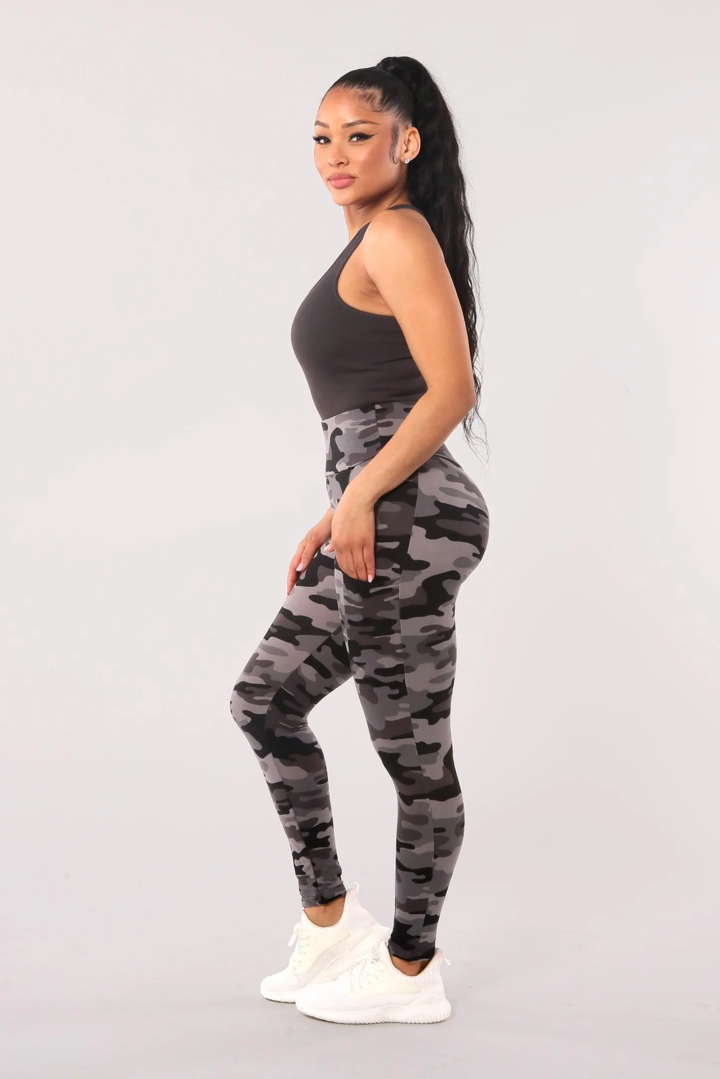 High Waist Fleece Lined Leggings With Side Pockets - Black & Gray Camo