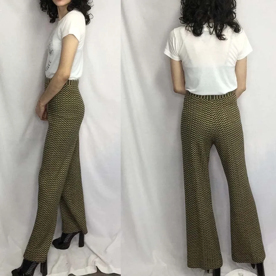 Vintage 60s 70s | Knit Groovy High Waisted Boho Hippie Bell Bottoms | M/L